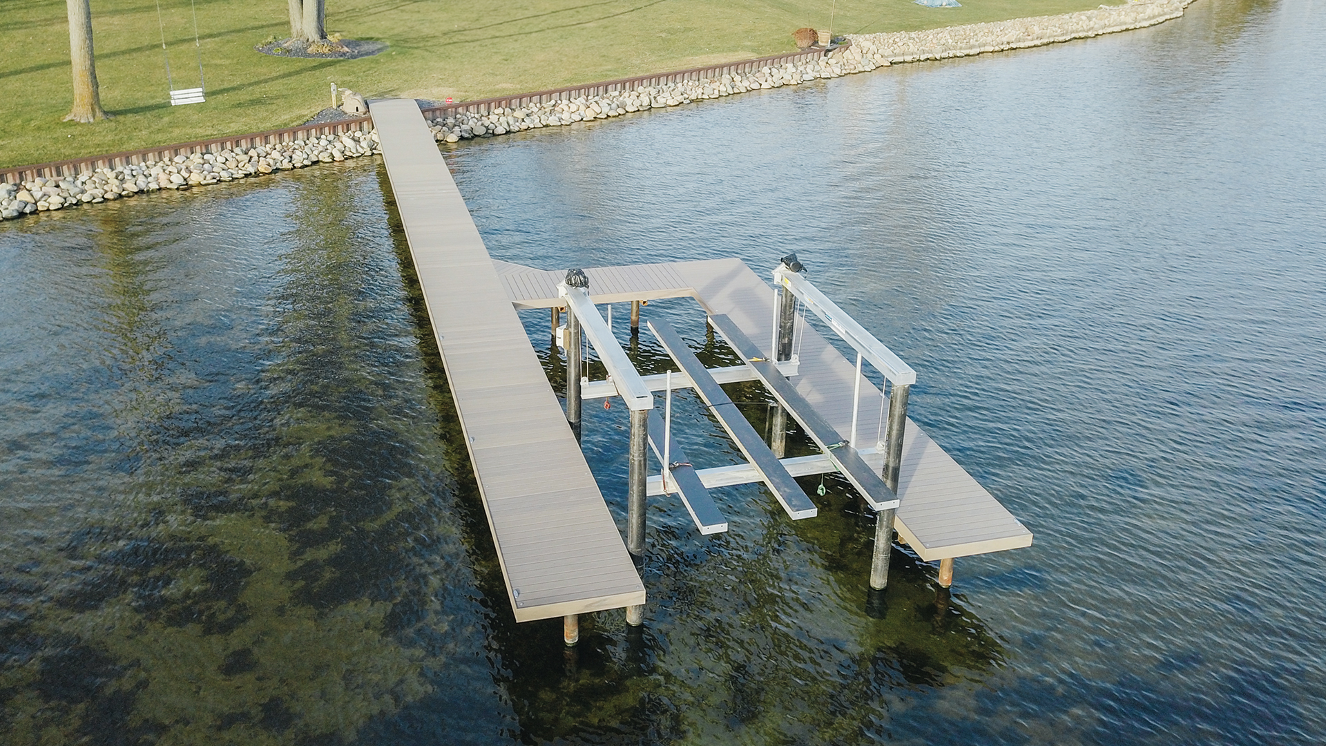 marine-construction-piles-_0000_generate background